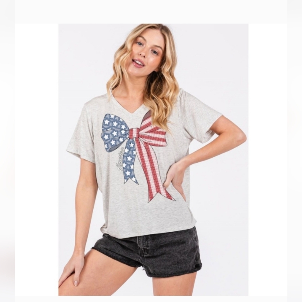 NEW America Bow Heather Gray Tee Size Medium ❤️🤍💙
